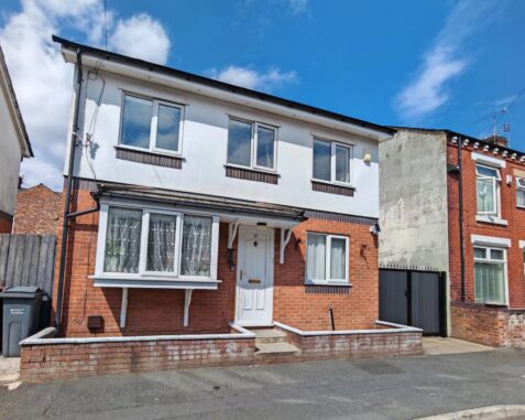 Regent House – Modern Holiday Townhouse With Free Parking in Manchester